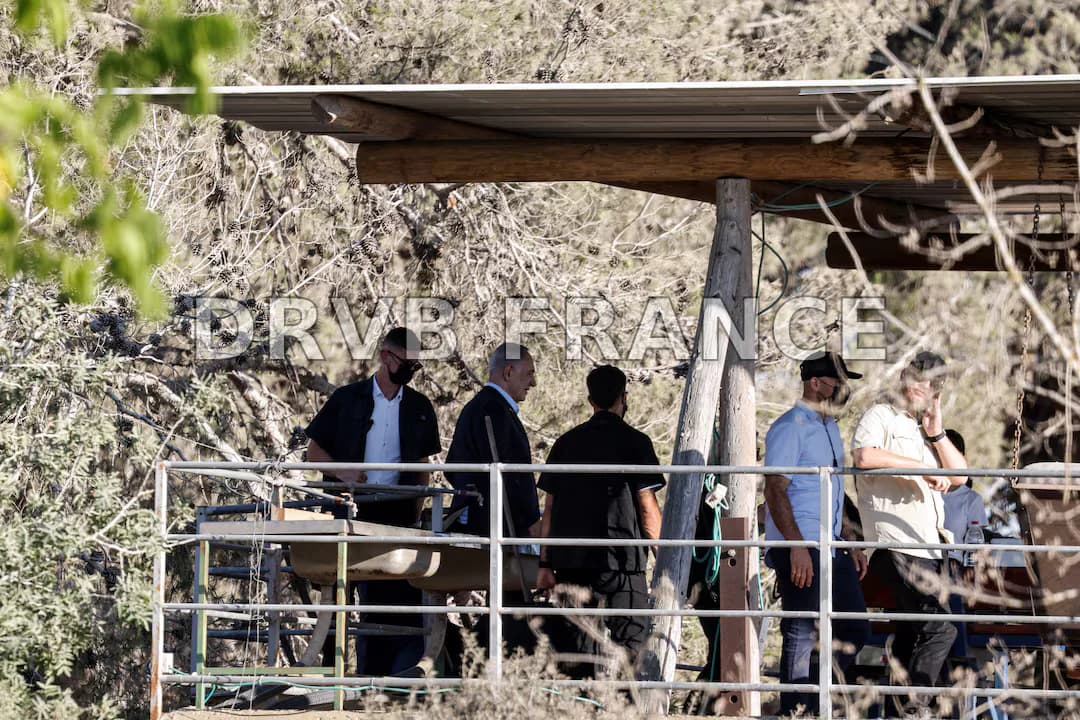 Le kibbutz Nir Oz s'oppose à la tentative de Netanyahu d'éliminer le terme 'massacre' de la loi du 7 octobre