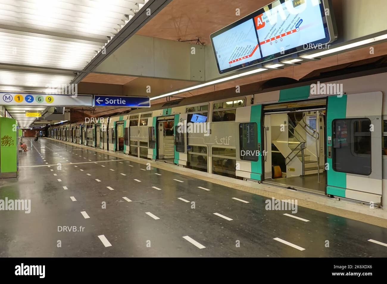 Paris, RER A Station Nation // Paris, RER A Station Nation Stock Photo ...