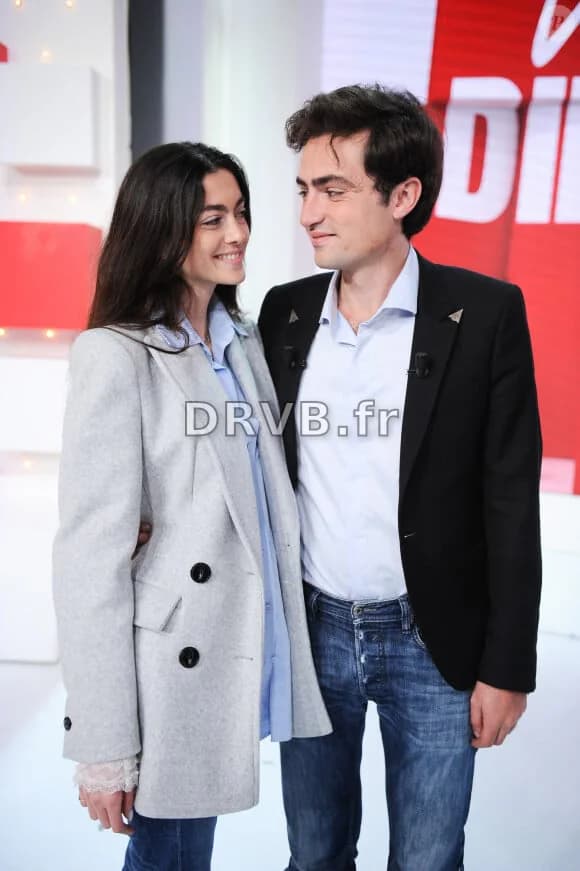 Tout savoir sur Nathan Devers et sa compagne : une vie d'écrivain sous le regard du public