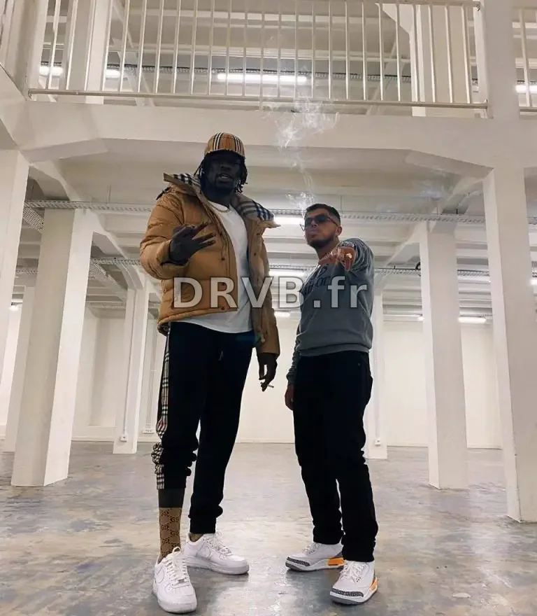 Taille Hamza - Médias Célèbres