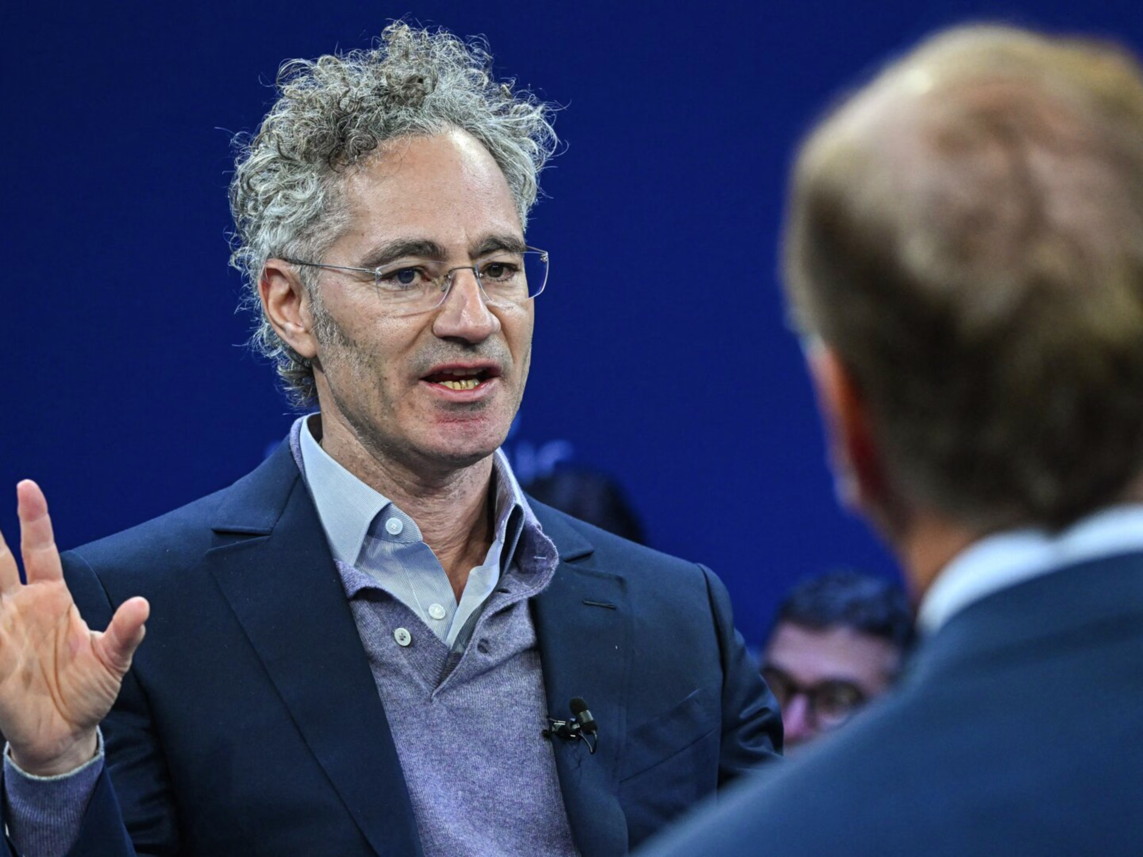 Palantir : un coup de pouce médiatique inattendu grâce à la guerre en Iran