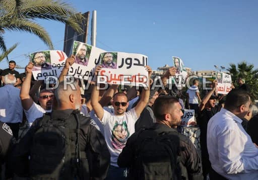 Israel: Israeli Palestinian journalist shot dead in unknown ...